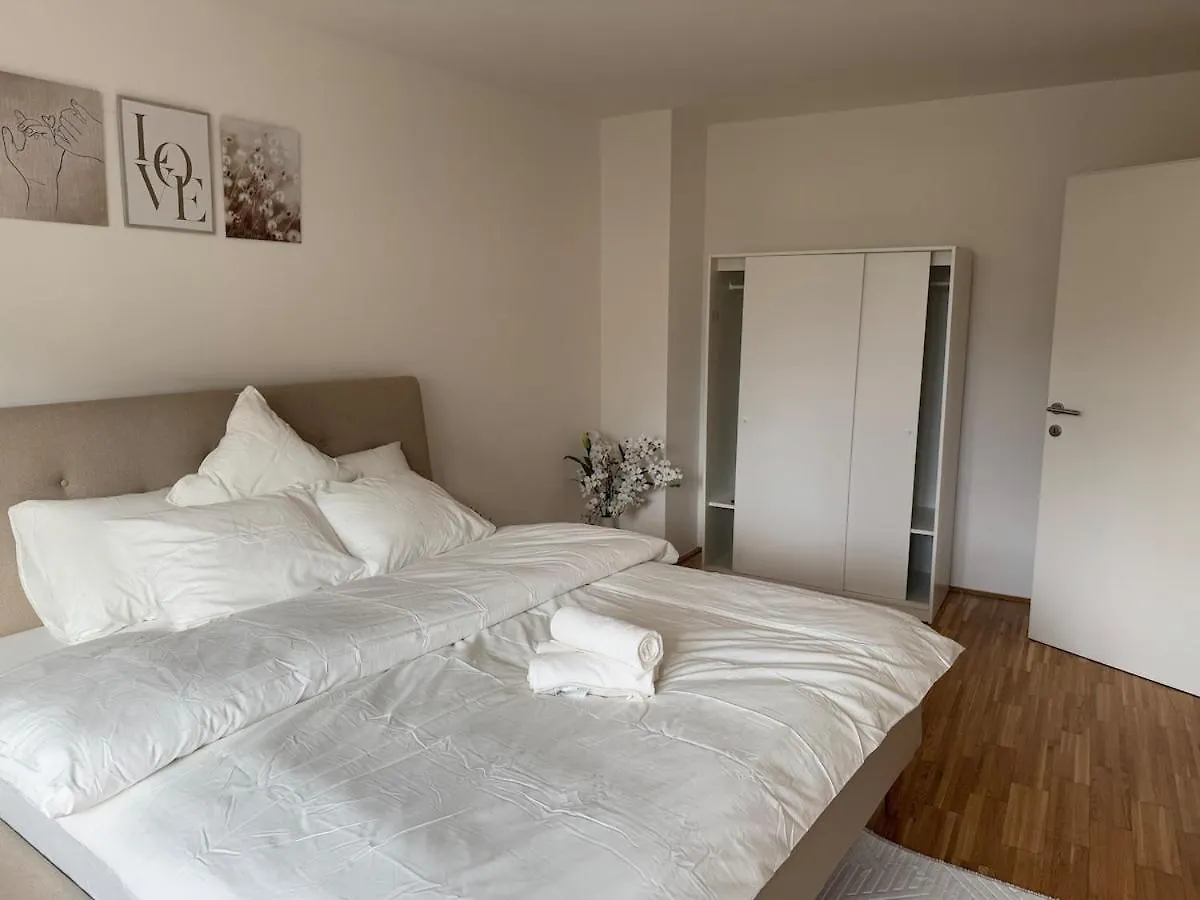 2Br, Danube, Central, U6 & S-Bahn - Axara Housing Brn 16 Vienna 0*,  Austria